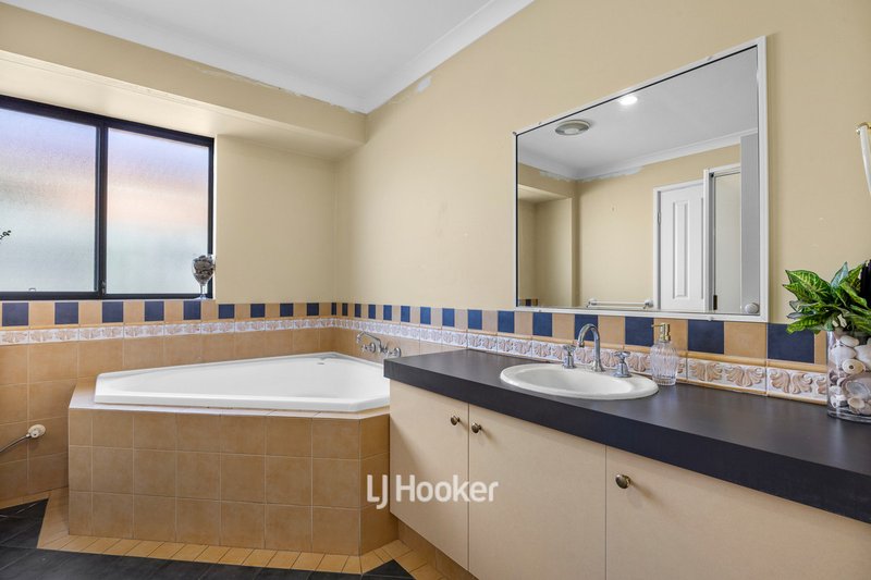 Photo - 24 Barton Drive, Australind WA 6233 - Image 23