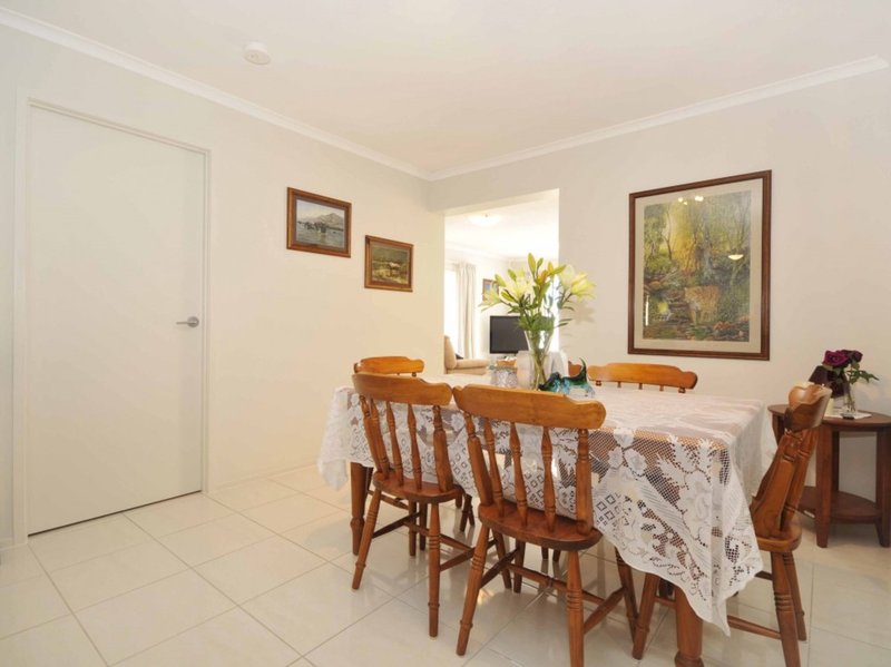 Photo - 24 Bayberry Cres , Warner QLD 4500 - Image 10