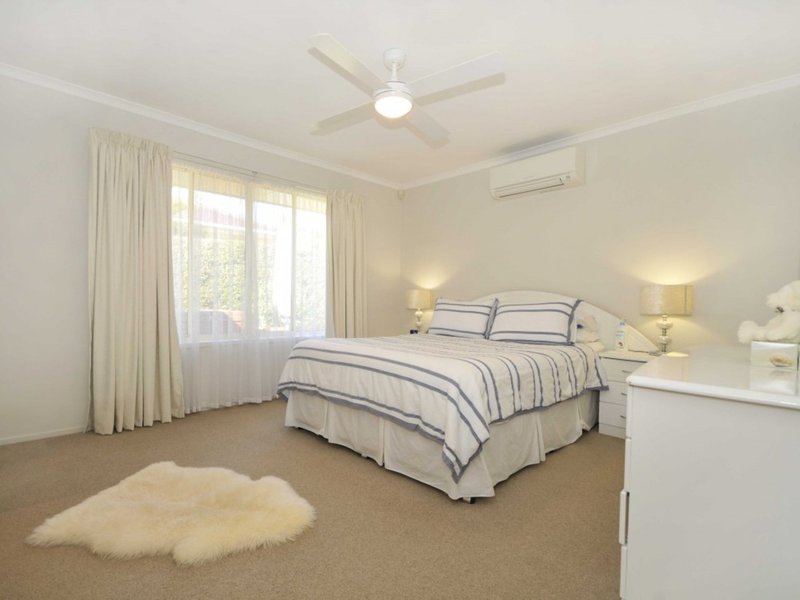 Photo - 24 Bayberry Cres , Warner QLD 4500 - Image 18