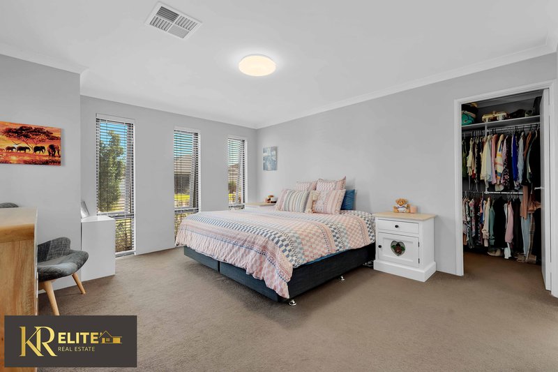 Photo - 24 Bayonne Corner, Piara Waters WA 6112 - Image 12