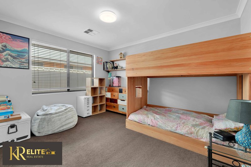 Photo - 24 Bayonne Corner, Piara Waters WA 6112 - Image 15