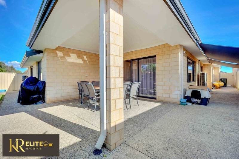 Photo - 24 Bayonne Corner, Piara Waters WA 6112 - Image 25