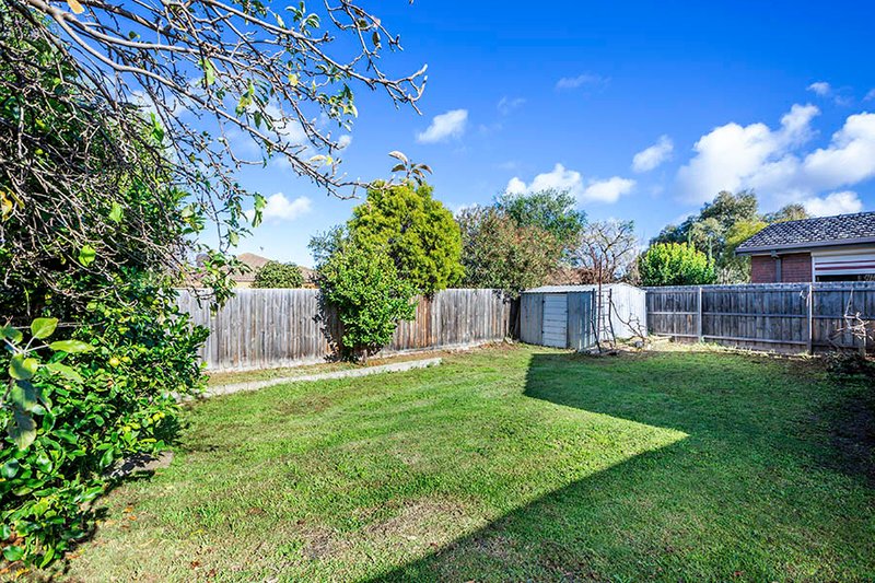 Photo - 24 Bayview Crescent, Hoppers Crossing VIC 3029 - Image 10