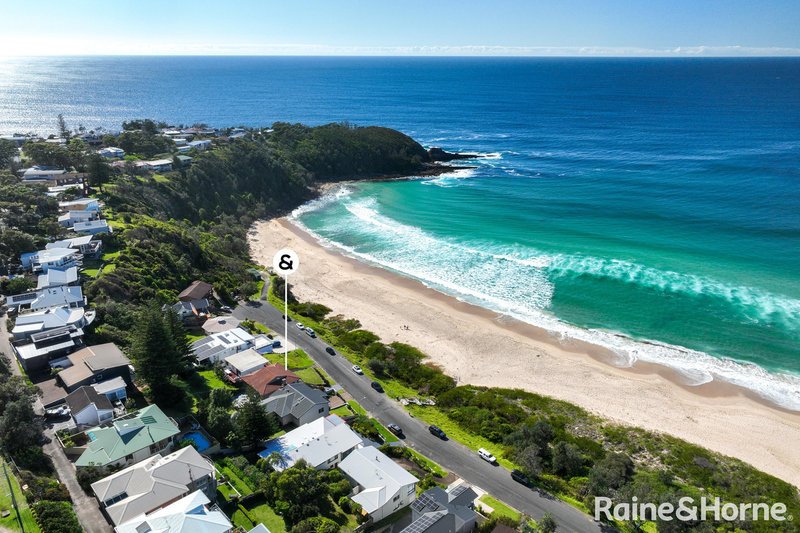 24 Beach Road, Mollymook Beach NSW 2539