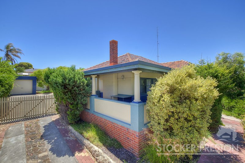 24 Beach Road, South Bunbury WA 6230