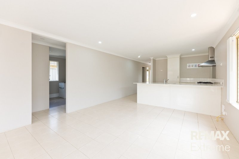 Photo - 24 Beauchamp Loop, Wellard WA 6170 - Image 6