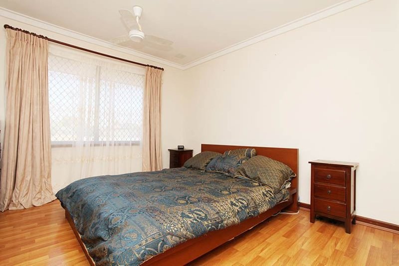 Photo - 24 Belfast Street, Morley WA 6062 - Image 11