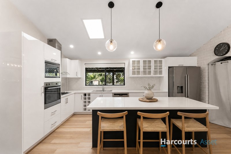 Photo - 24 Bell Street, Walloon QLD 4306 - Image 4