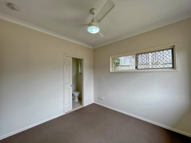 Photo - 24 Bella Vista Circuit, Edens Landing QLD 4207 - Image 14