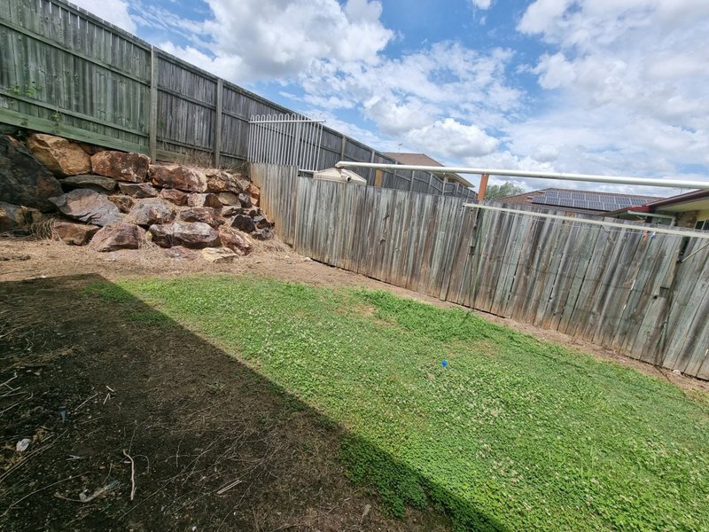 Photo - 24 Bella Vista Circuit, Edens Landing QLD 4207 - Image 16