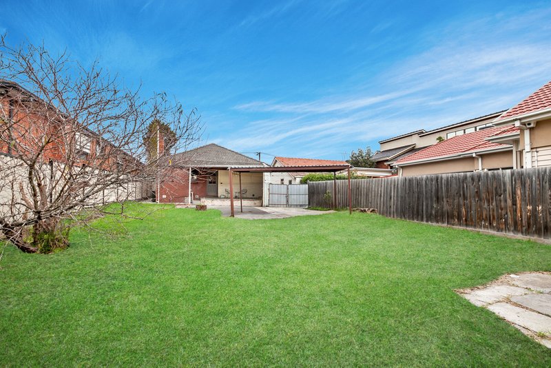 Photo - 24 Benambra Street, Preston VIC 3072 - Image 12