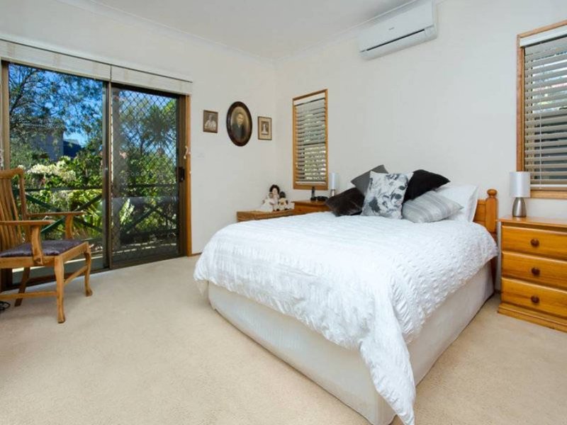 Photo - 24 Bennett Street, Dee Why NSW 2099 - Image 9