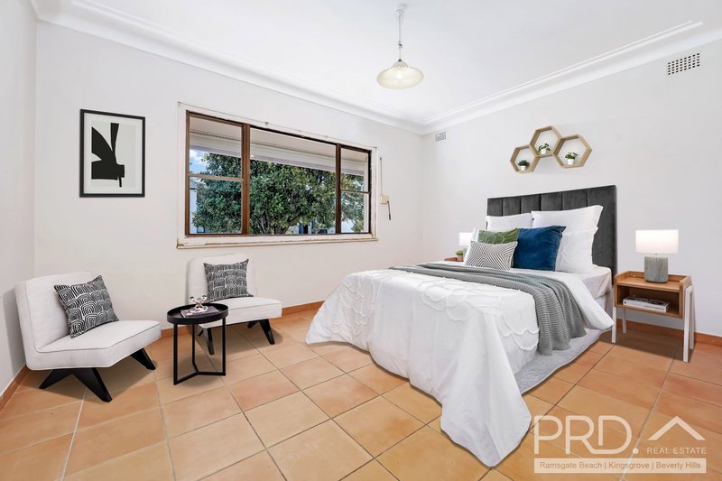 Photo - 24 Berith Street, Kingsgrove NSW 2208 - Image 6