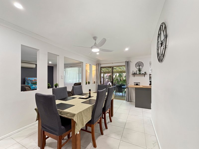 Photo - 24 Bernadette Crescent, Rosewood QLD 4340 - Image 9