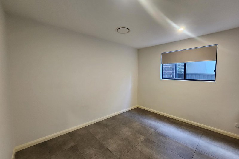 Photo - 24 Berwick Street, Guildford NSW 2161 - Image 4