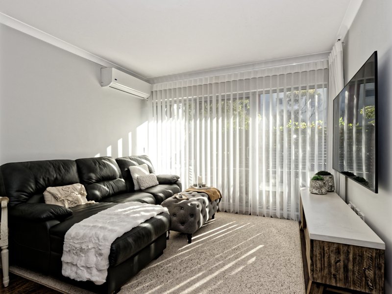 Photo - 2/4 Betano Road, Rockingham WA 6168 - Image 3