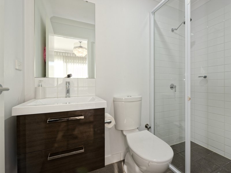 Photo - 2/4 Betano Road, Rockingham WA 6168 - Image 16