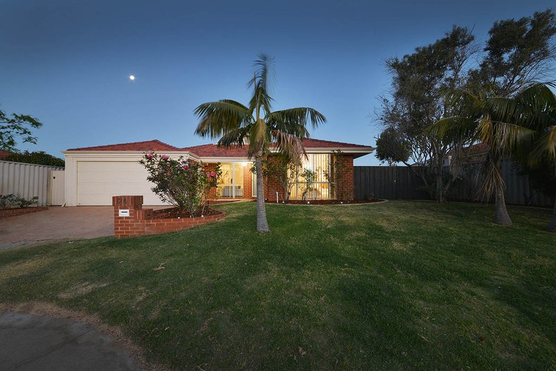 24 Bibbulmun Entrance, Sinagra WA 6065