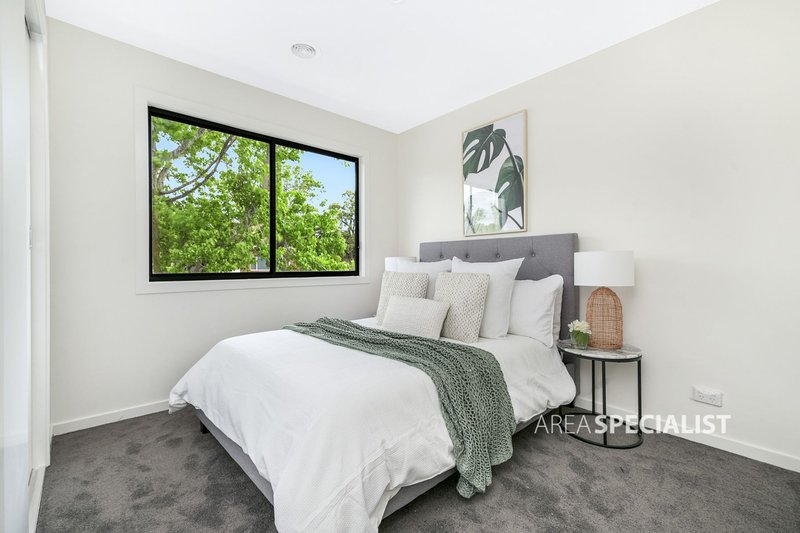 Photo - 24 Birdwood Avenue, Dandenong VIC 3175 - Image 12