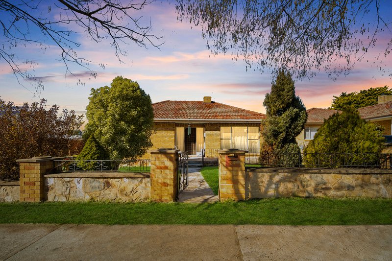 24 Blackall Avenue, Crestwood NSW 2620