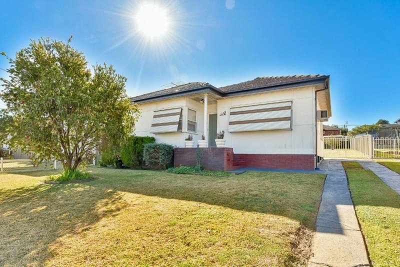 24 Bocking Avenue, Campbelltown NSW 2560