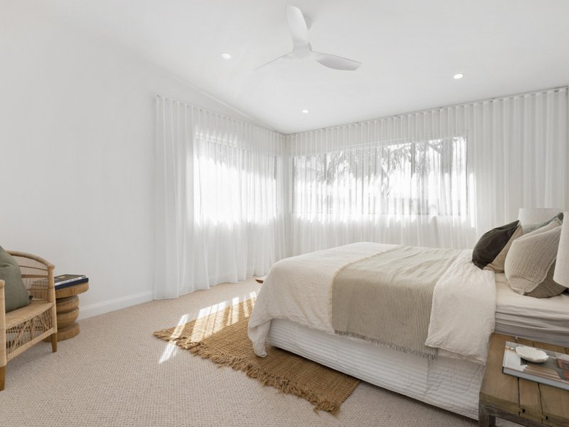 Photo - 24 Bolwarra Road, North Narrabeen NSW 2101 - Image 8