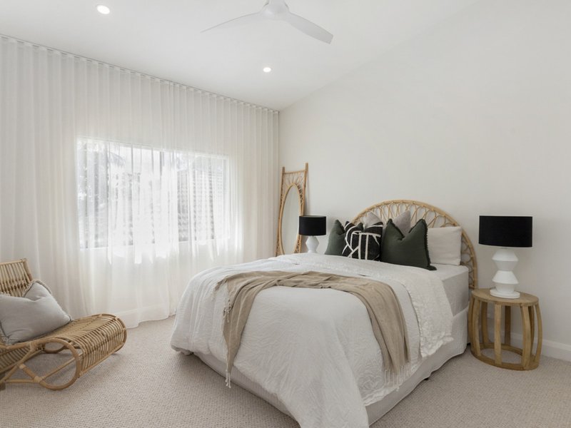 Photo - 24 Bolwarra Road, North Narrabeen NSW 2101 - Image 11