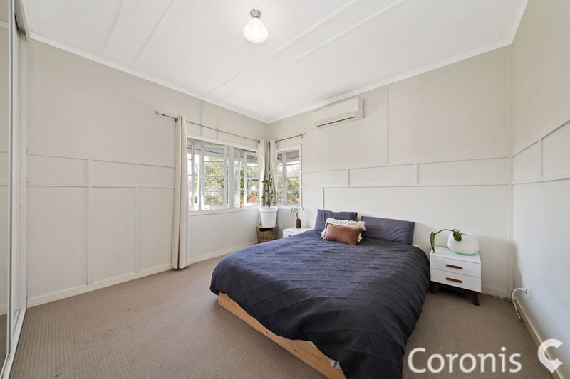 Photo - 24 Booker Street, Keperra QLD 4054 - Image 4