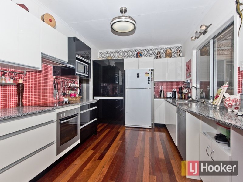 Photo - 24 Boona Street, Petrie QLD 4502 - Image 2