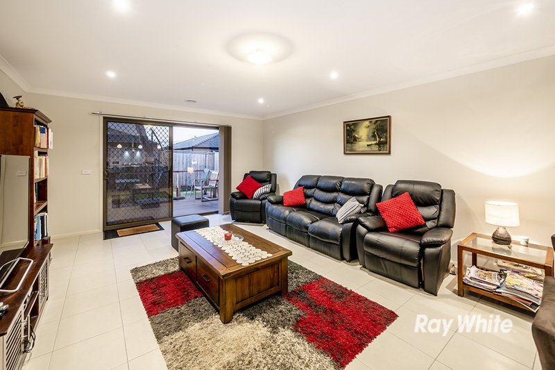 Photo - 24 Boonwurrung Street, Cranbourne East VIC 3977 - Image 4