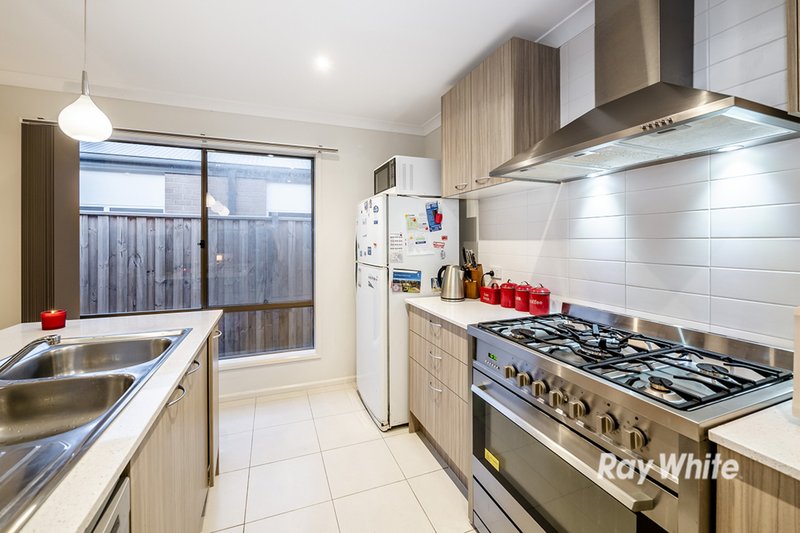 Photo - 24 Boonwurrung Street, Cranbourne East VIC 3977 - Image 7