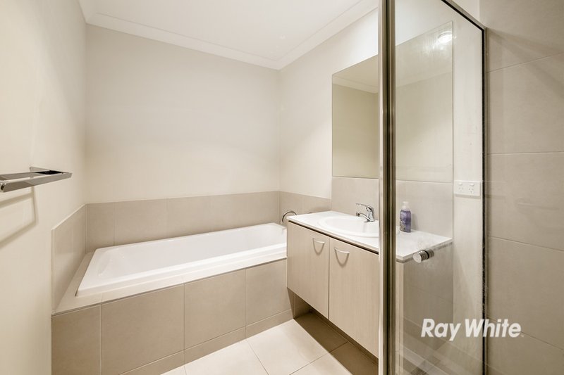 Photo - 24 Boonwurrung Street, Cranbourne East VIC 3977 - Image 10