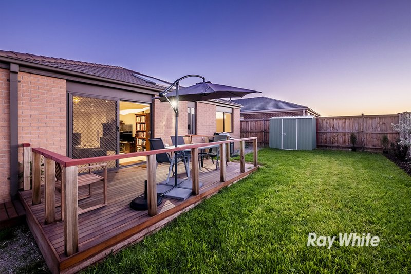 Photo - 24 Boonwurrung Street, Cranbourne East VIC 3977 - Image 12