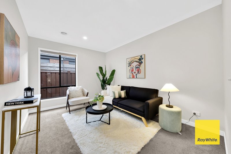 Photo - 24 Brabourne Street, Mickleham VIC 3064 - Image 3