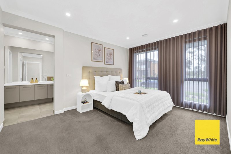Photo - 24 Brabourne Street, Mickleham VIC 3064 - Image 10