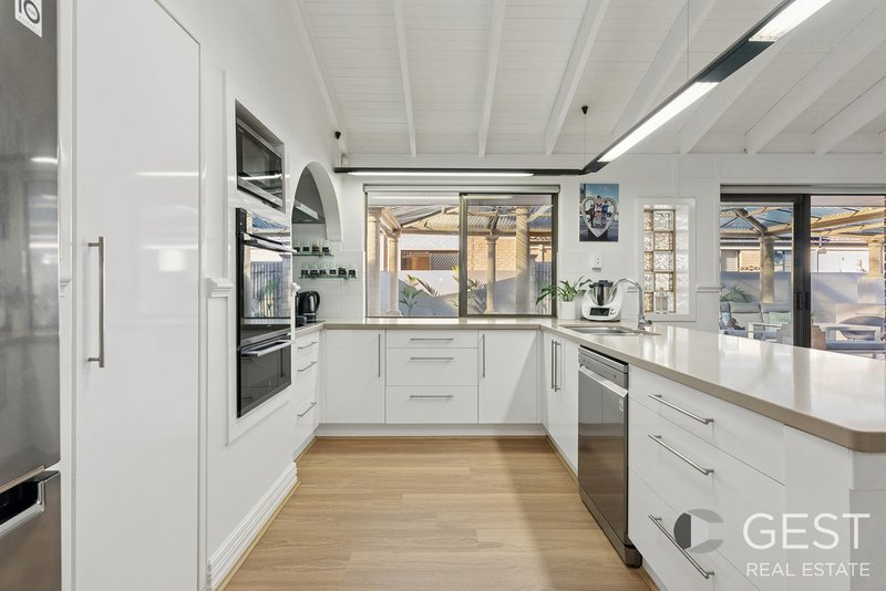 Photo - 24 Bramwell Road, Noranda WA 6062 - Image 3