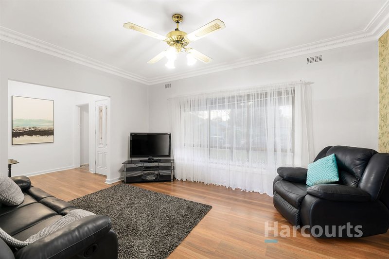 Photo - 24 Brazeel Street, Blackburn South VIC 3130 - Image 3