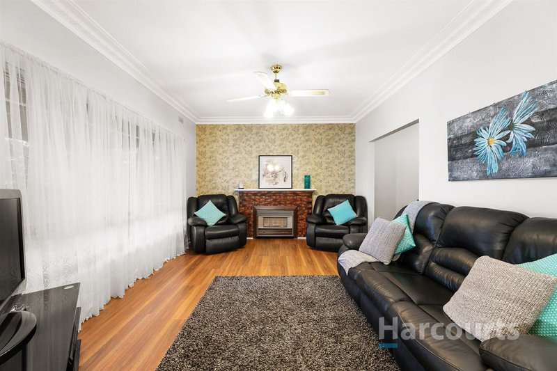 Photo - 24 Brazeel Street, Blackburn South VIC 3130 - Image 4