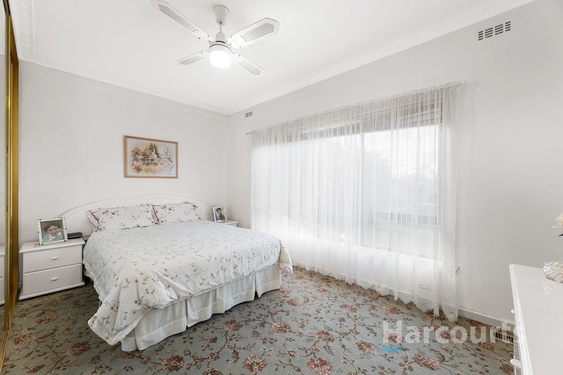 Photo - 24 Brazeel Street, Blackburn South VIC 3130 - Image 7