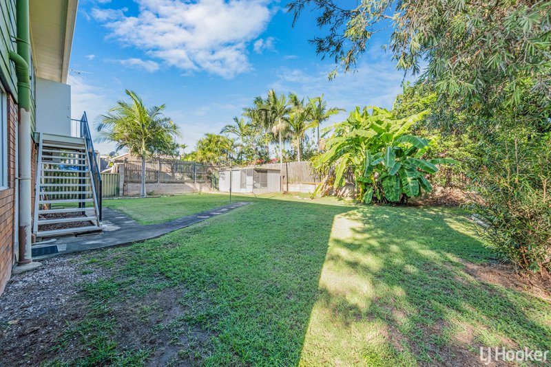 Photo - 24 Brazil Street, Norman Gardens QLD 4701 - Image 15