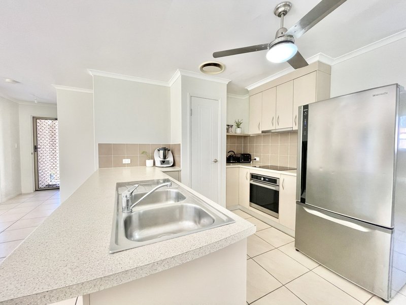 Photo - 24 Brennan Street, Miriam Vale QLD 4677 - Image 3