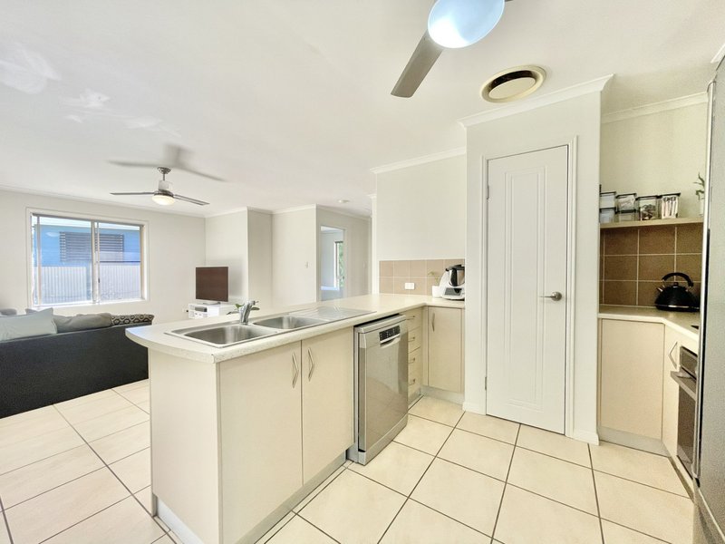 Photo - 24 Brennan Street, Miriam Vale QLD 4677 - Image 4