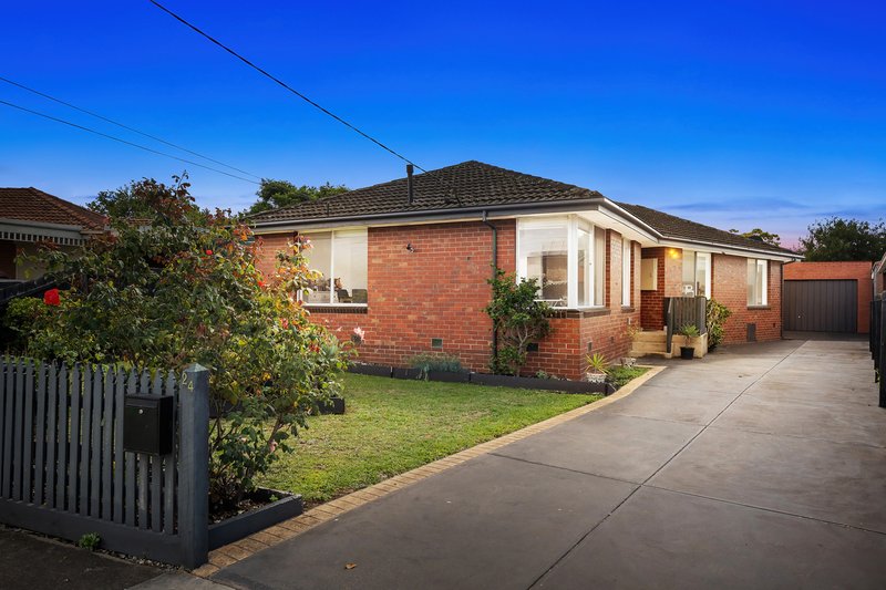 Photo - 24 Brentwood Avenue, Lalor VIC 3075 - Image 1