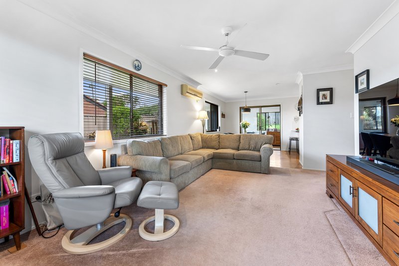 Photo - 24 Brentwood Drive, Daisy Hill QLD 4127 - Image 12