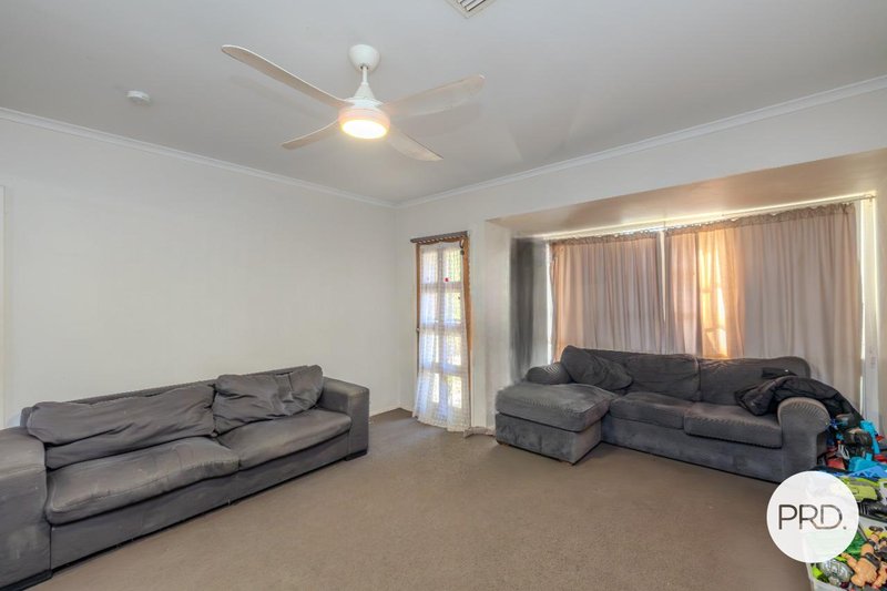 Photo - 24 Brian Crescent, Mildura VIC 3500 - Image 3