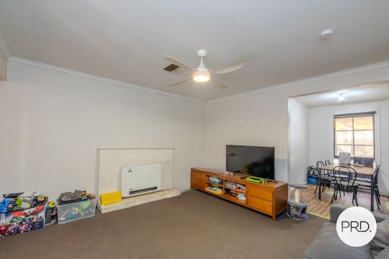 Photo - 24 Brian Crescent, Mildura VIC 3500 - Image 5