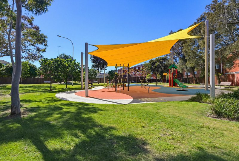 Photo - 2/4 Brittain Crescent, Hillsdale NSW 2036 - Image 8