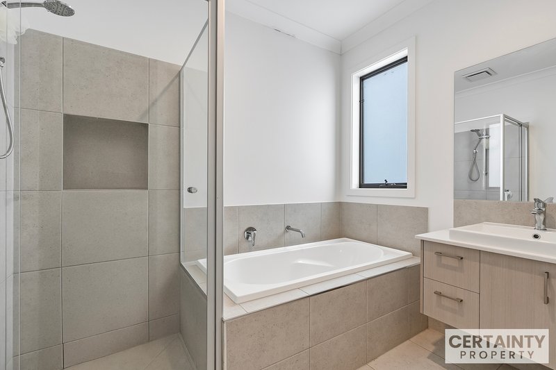 Photo - 24 Broberg Street, Wyndham Vale VIC 3024 - Image 14