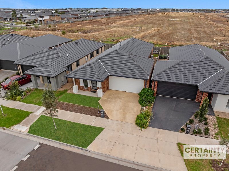 Photo - 24 Broberg Street, Wyndham Vale VIC 3024 - Image 25