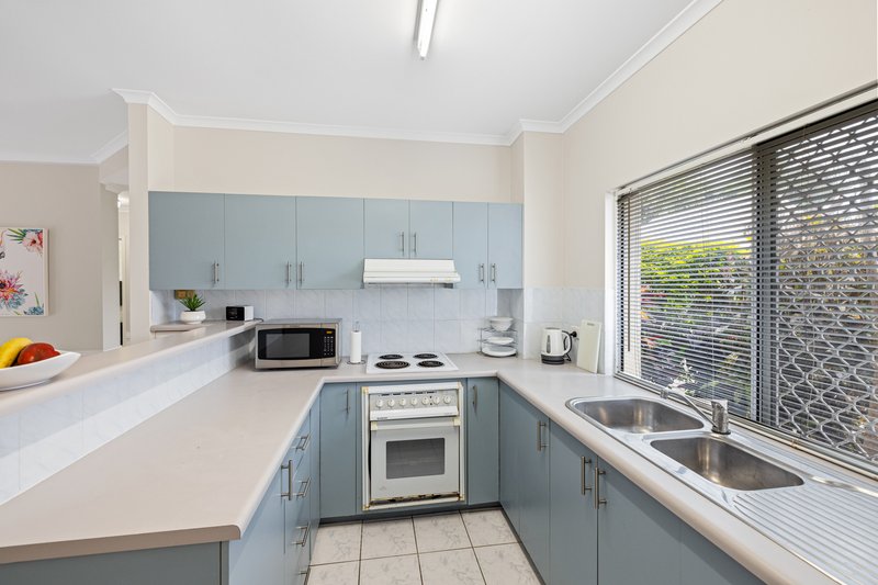 Photo - 2/4 Brown Street, Woree QLD 4868 - Image 2